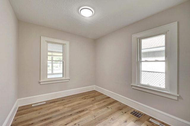 3333 Minnehaha Avenue, Minneapolis, MN 55406