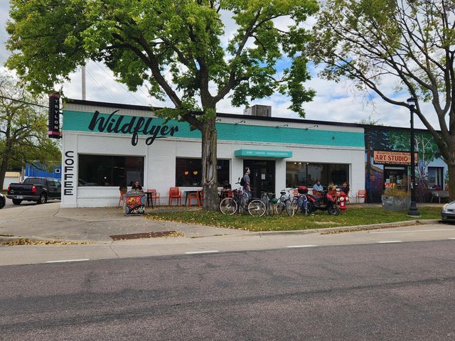 3333 Minnehaha Avenue, Minneapolis, MN 55406