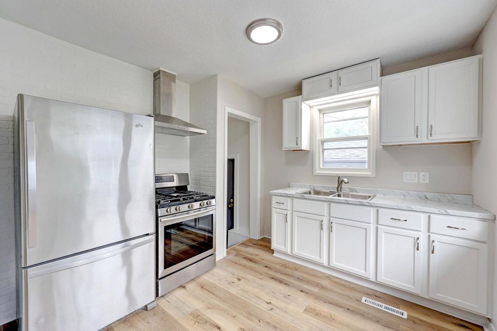 3333 Minnehaha Avenue, Minneapolis, MN 55406