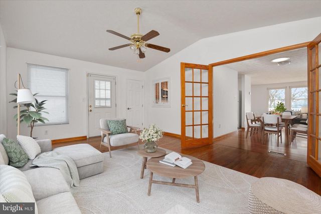 226 COMPASS RD, Baltimore, MD 21221