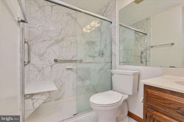 226 COMPASS RD, Baltimore, MD 21221