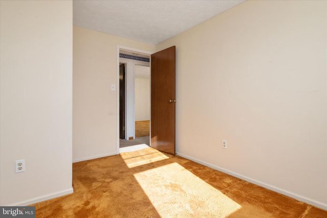 226 COMPASS RD, Baltimore, MD 21221