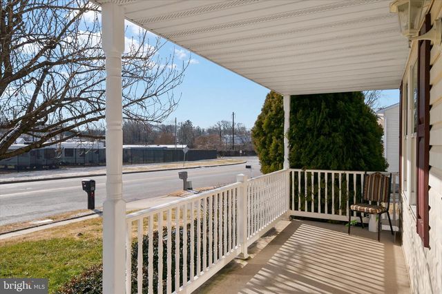 226 COMPASS RD, Baltimore, MD 21221