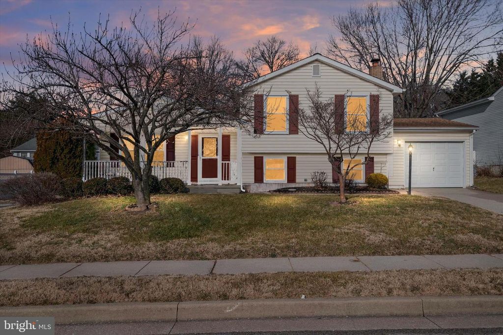 226 COMPASS RD, Baltimore, MD 21221