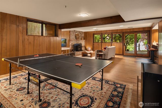 7416 Mercer Terrace Drive, Mercer Island, WA 98040