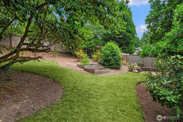 7416 Mercer Terrace Drive, Mercer Island, WA 98040