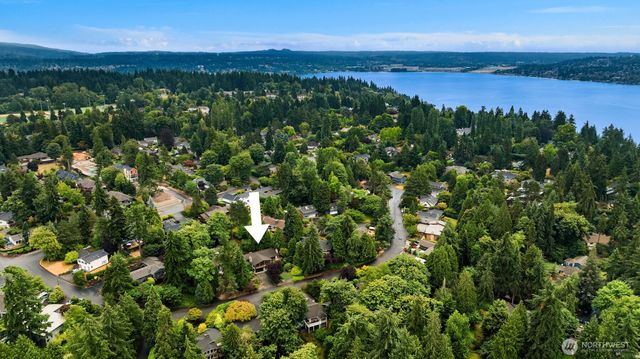 7416 Mercer Terrace Drive, Mercer Island, WA 98040