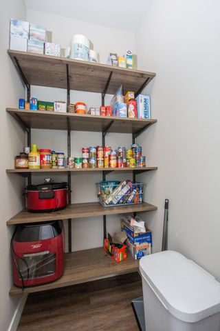 6808 68th Street S, Horace, ND 58047