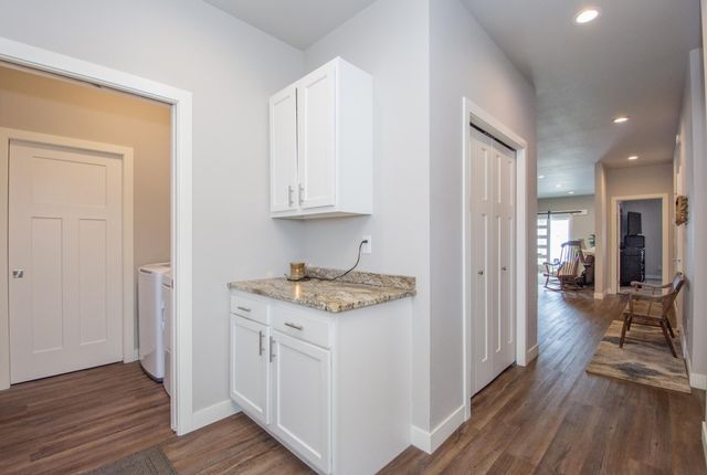 6808 68th Street S, Horace, ND 58047