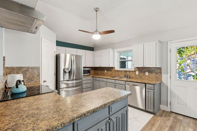 328 Alyse Road, Roanoke, TX 76262