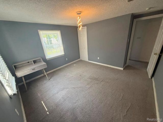 30782 Fairfax Street, Southfield, MI 48076