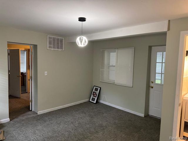30782 Fairfax Street, Southfield, MI 48076