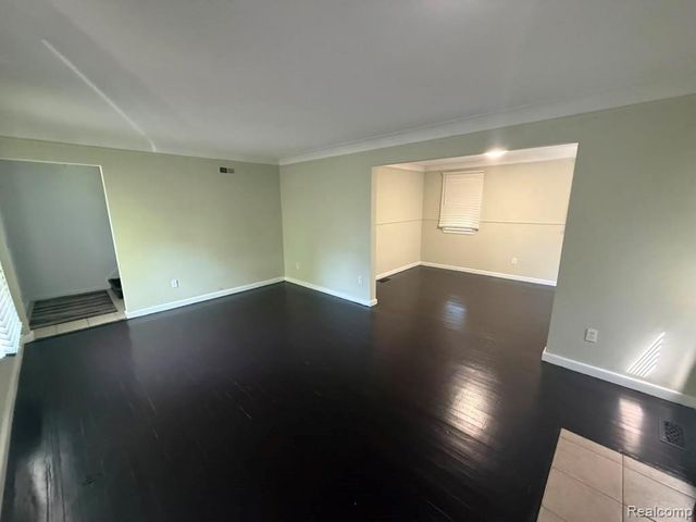 30782 Fairfax Street, Southfield, MI 48076