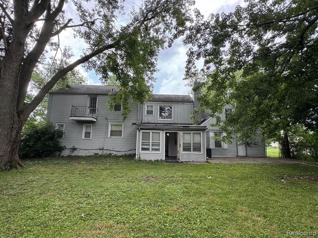 30782 Fairfax Street, Southfield, MI 48076