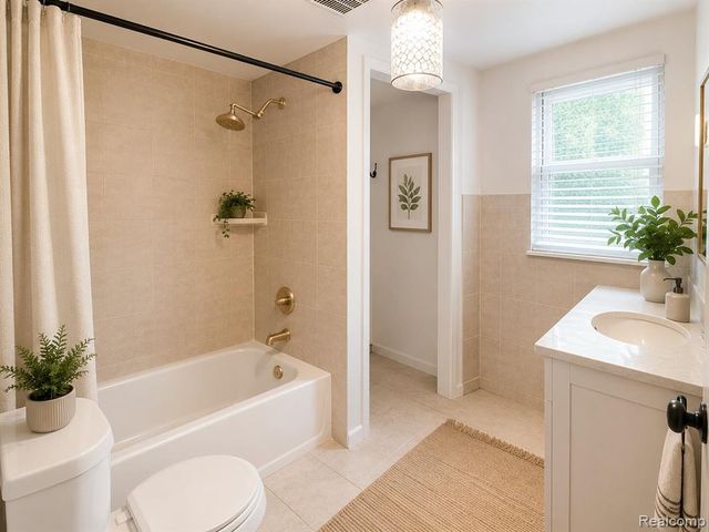 30782 Fairfax Street, Southfield, MI 48076