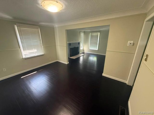 30782 Fairfax Street, Southfield, MI 48076