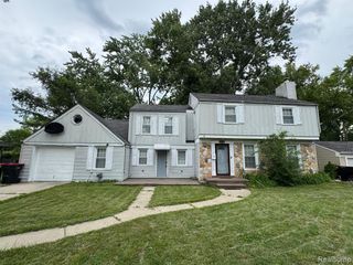 30782 Fairfax Street, Southfield, MI 48076