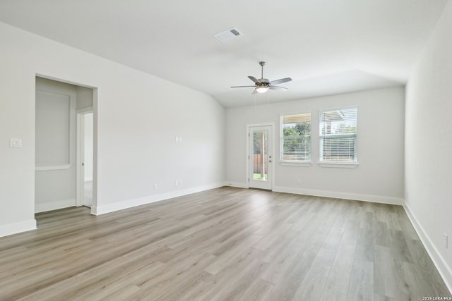 15839 Comanche Owl, San Antonio, TX 78233