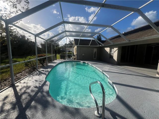 7786 Scarlet CT, Naples, FL 34104