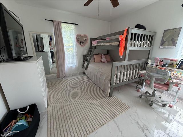 7786 Scarlet CT, Naples, FL 34104