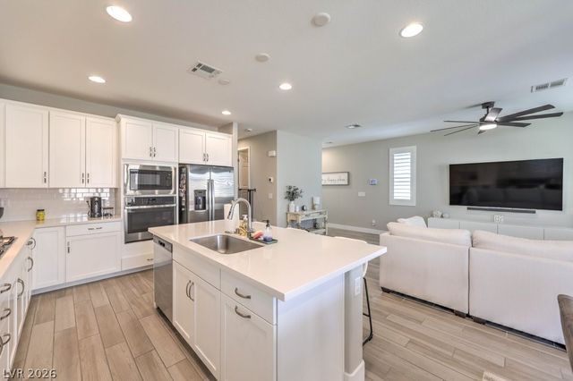 1038 WILLIAMTOWN Avenue, North Las Vegas, NV 89084