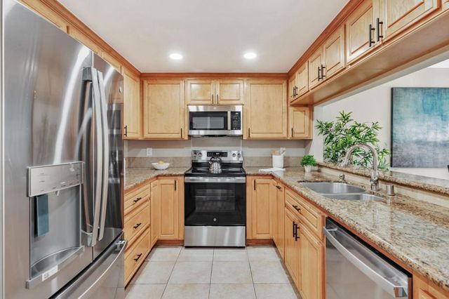 751 Williamsburg Way, Gilroy, CA 95020