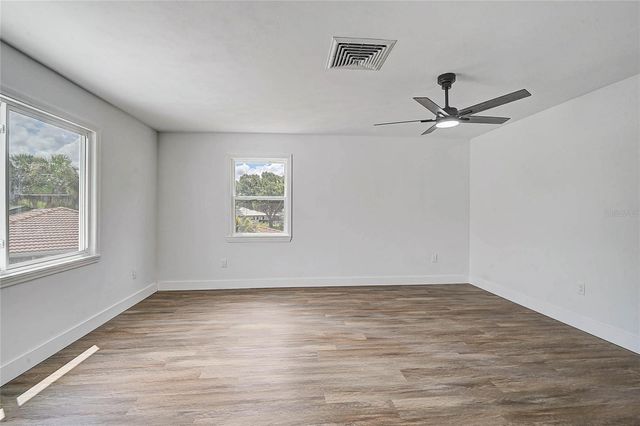 3215 PINE VALLEY DRIVE, Sarasota, FL 34239