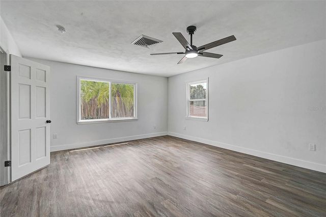 3215 PINE VALLEY DRIVE, Sarasota, FL 34239