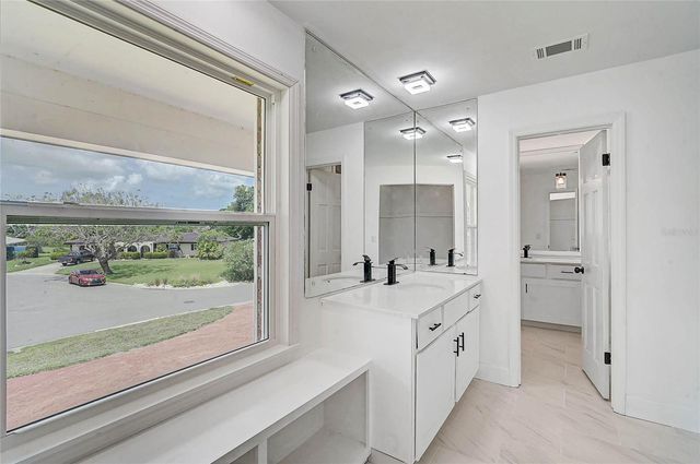 3215 PINE VALLEY DRIVE, Sarasota, FL 34239