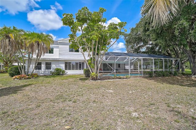 3215 PINE VALLEY DRIVE, Sarasota, FL 34239