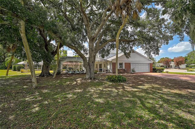 3215 PINE VALLEY DRIVE, Sarasota, FL 34239