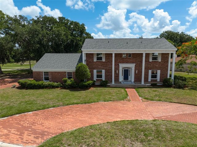 3215 PINE VALLEY DRIVE, Sarasota, FL 34239