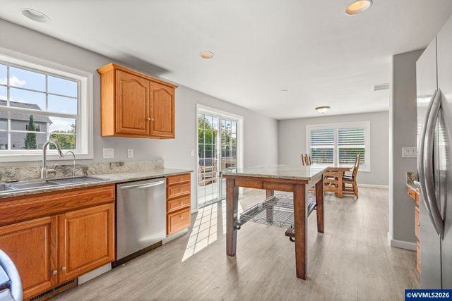 327 Broad St S, Monmouth, OR 97361