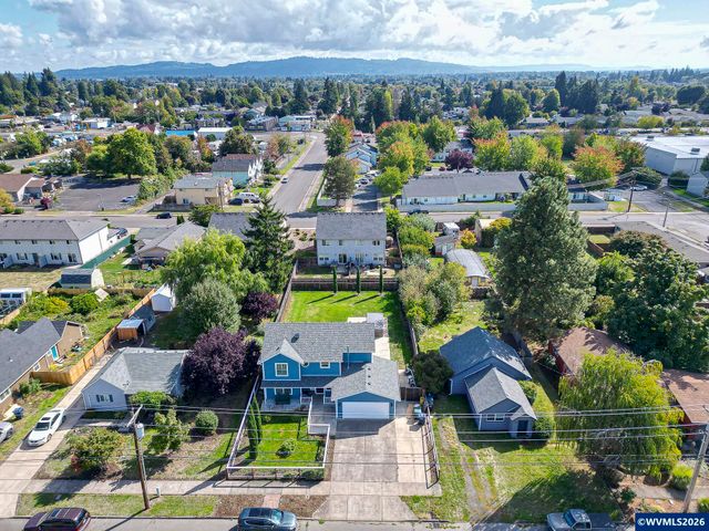 327 Broad St S, Monmouth, OR 97361