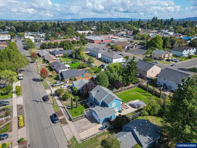 327 Broad St S, Monmouth, OR 97361