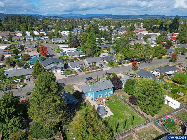 327 Broad St S, Monmouth, OR 97361
