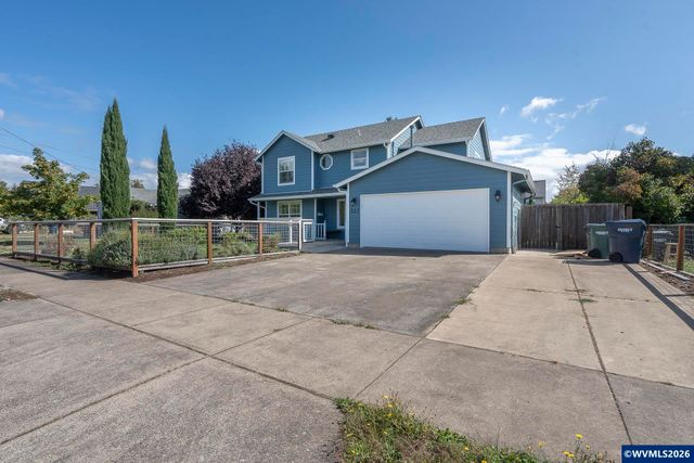 327 Broad St S, Monmouth, OR 97361