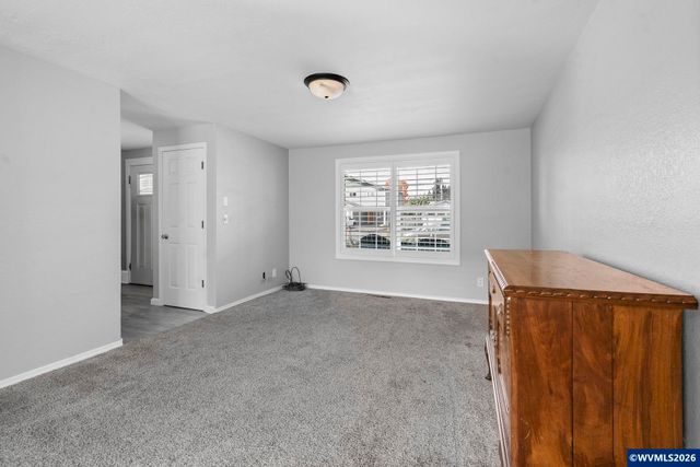 327 Broad St S, Monmouth, OR 97361
