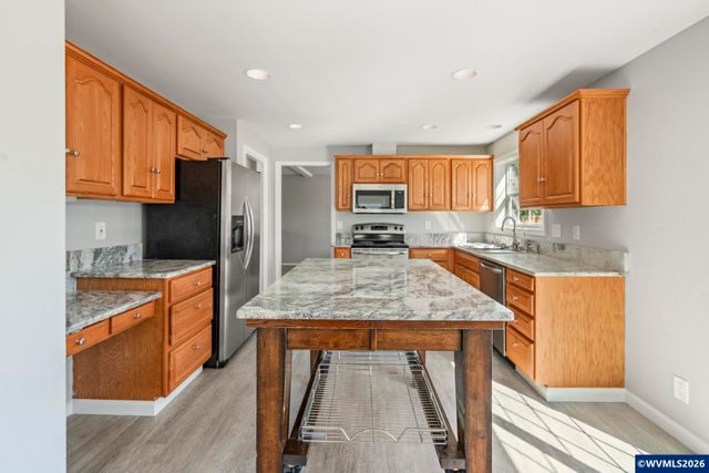 327 Broad St S, Monmouth, OR 97361