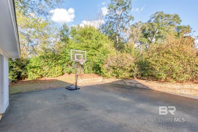 4120 Ursuline Drive, Mobile, AL 36608