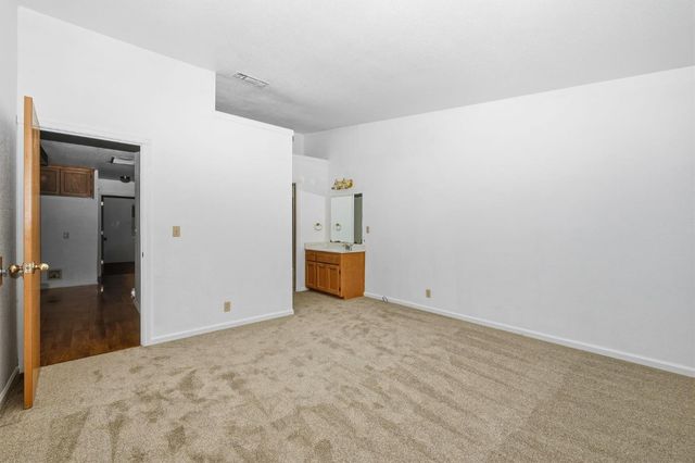 2725 Yuma Ct, Cameron Park, CA 95682