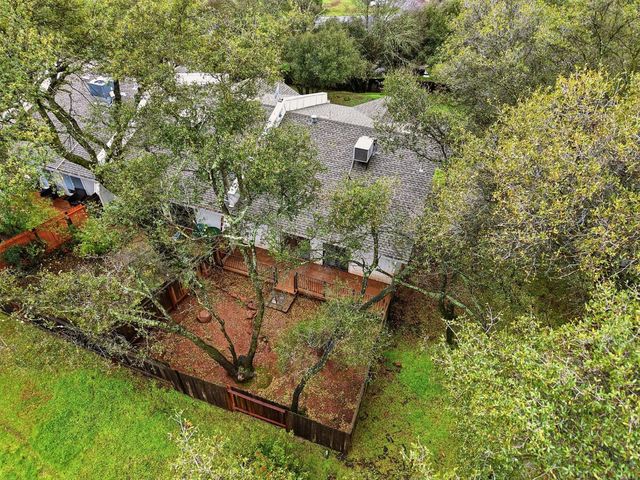 2725 Yuma Ct, Cameron Park, CA 95682