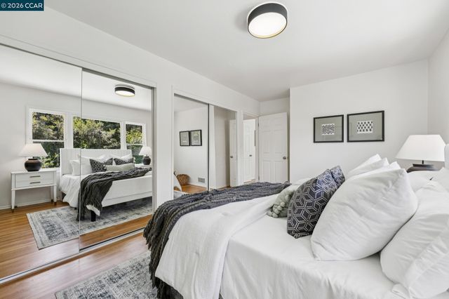 4034 Rusting Ave, Oakland, CA 94605