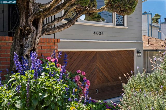 4034 Rusting Ave, Oakland, CA 94605