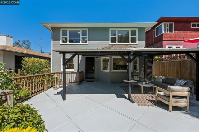 4034 Rusting Ave, Oakland, CA 94605