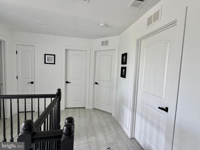 124 NICHOLAS CT, New Castle, DE 19720