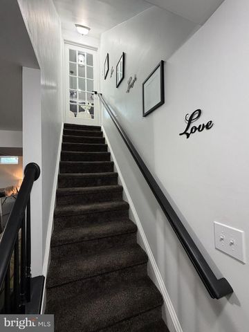 124 NICHOLAS CT, New Castle, DE 19720