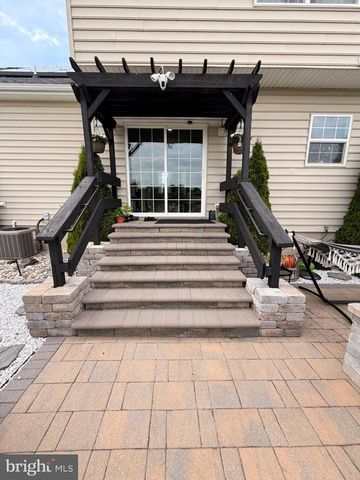 124 NICHOLAS CT, New Castle, DE 19720