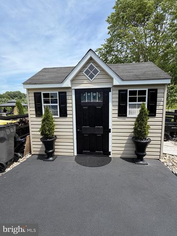 124 NICHOLAS CT, New Castle, DE 19720
