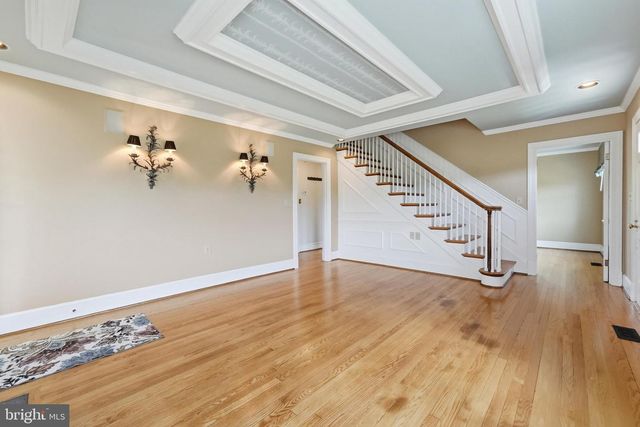 6117 S F T VALLEY RD, Etlan, VA 22719